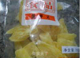 枸杞菠萝银耳甜汤的做法步骤：2