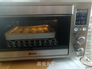 香葱方块桃酥的做法步骤：9