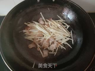 五花肉炒茭白的做法步骤：5