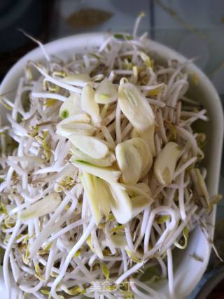 素炒绿豆芽的做法步骤：3