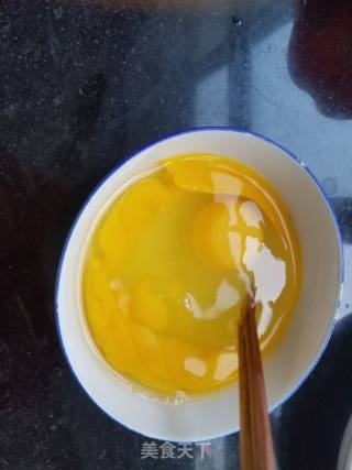 韭菜蛋饼的做法步骤：2