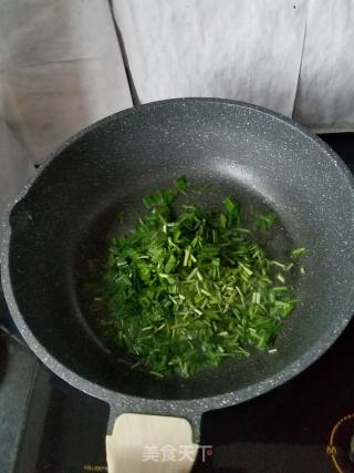 韭菜蛋饼的做法步骤：3