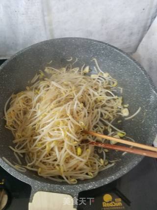 酸溜豆芽的做法步骤：5