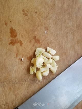 香甜炒南瓜片的做法步骤：1