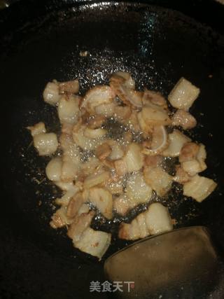 回锅肉的做法步骤：3