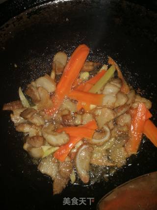 回锅肉的做法步骤：4