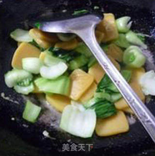 青菜炒南瓜年糕的做法步骤：8