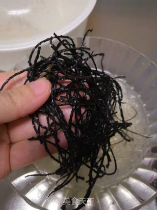 核桃花海带炖猪蹄的做法步骤：9