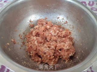香菜猪肉馅水饺的做法步骤：3