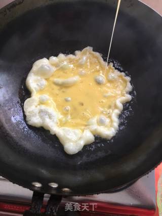 芹菜木耳炒鸡蛋的做法步骤：5
