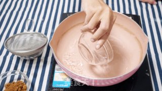 美味食光 | 不想上街？在家做个网红黑糖爆浆蛋糕吧！的做法步骤：8
