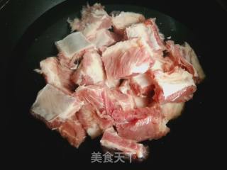 红枣山药炖排骨的做法步骤：2