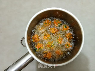 胡萝卜香菜丸子的做法步骤：6