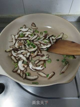白菜木耳炒香菇的做法步骤：7
