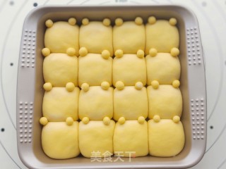 维尼挤挤南瓜面包的做法步骤：13