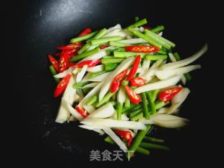 芦笋茭白的做法步骤：5
