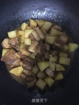 红烧肉炖土豆的做法步骤：8