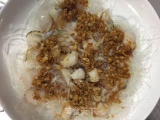 蒜蓉粉丝蒸扇贝肉的做法步骤：8