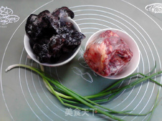 陈皮蘑菇蒸鸡的做法步骤：1