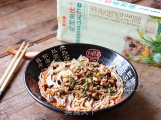 香菇肉臊子酸汤面的做法步骤：13