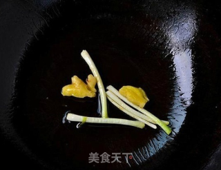 ​ ​​​​虾仁冬瓜汤的做法步骤：4