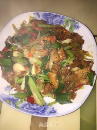 蒜苗炒肉的做法步骤：6