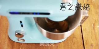 红糖面包的做法步骤：2
