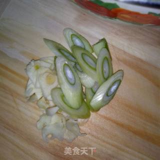 青椒炒腊肉的做法步骤：3