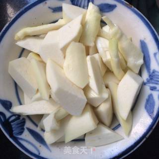油焖茭白的做法步骤：3