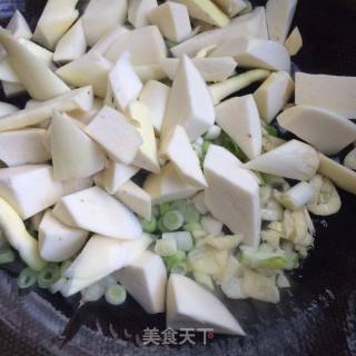 油焖茭白的做法步骤：5