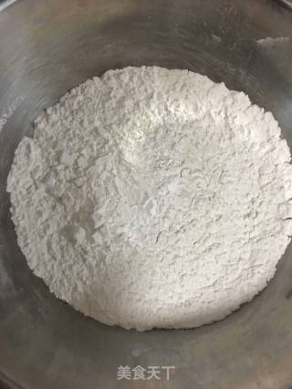重阳糕的做法步骤：1