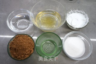 巧克力酱淋面栗子形蛋糕的做法步骤：12