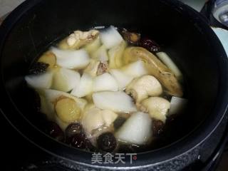 白萝卜红枣老鸭汤的做法步骤：5