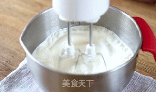 自制黄油——奶油打发过头了怎么办？教你一招变废为宝的做法步骤：2