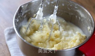自制黄油——奶油打发过头了怎么办？教你一招变废为宝的做法步骤：7