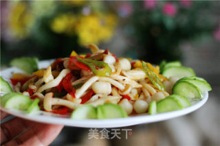 小炒彩椒白玉菇的做法步骤：7