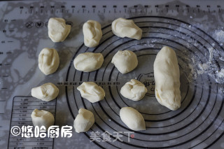 蘑菇豆沙包的做法步骤：4
