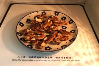 香蕉核桃黑麦软欧的做法步骤：1