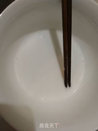 红薯鸡蛋面(焚忧菜谱)的做法步骤：2