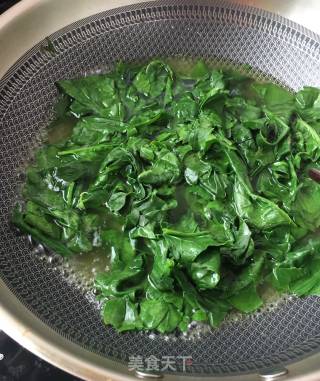 羊肉汤菠菜手擀面的做法步骤：4