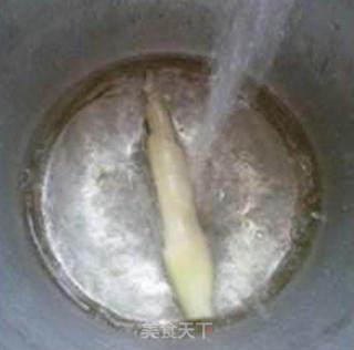 茭白香菇炒塔苦菜的做法步骤：4