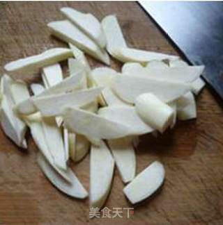 茭白香菇炒塔苦菜的做法步骤：5