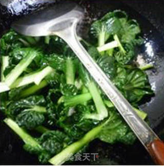 茭白香菇炒塔苦菜的做法步骤：8