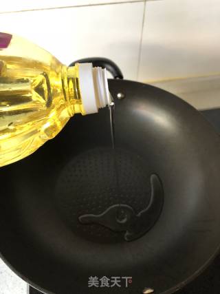 糖醋藕片的做法步骤：3