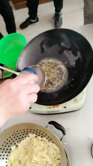 尖椒干豆腐的做法步骤：8