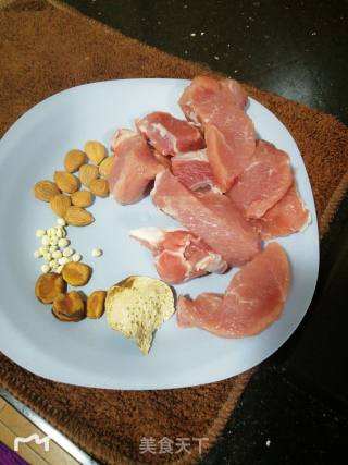 罗汉果籽陈皮瘦肉汤的做法步骤：1