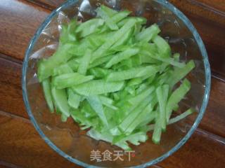 爽脆萝卜丝的做法步骤：2