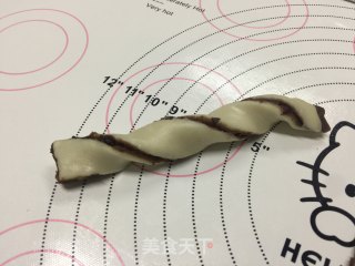 红豆扭扭酥的做法步骤：17