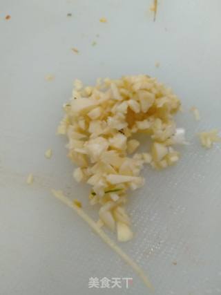 尖椒土豆丝的做法步骤：1