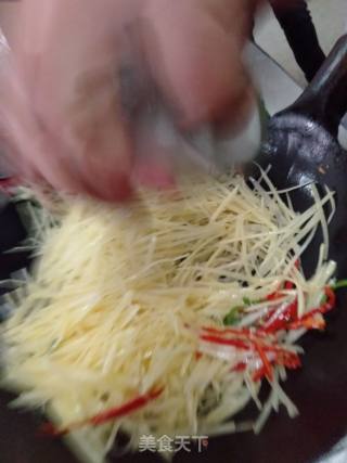 尖椒土豆丝的做法步骤：6